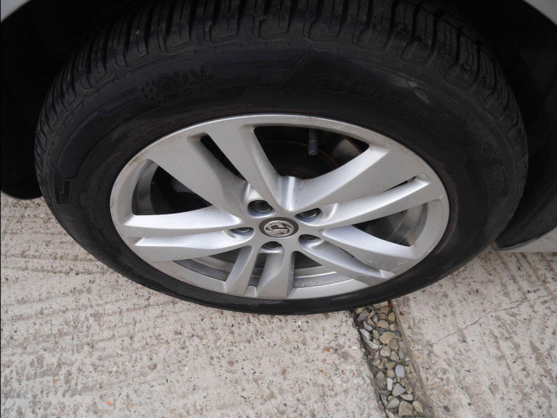 Vauxhall Astra 1.6 CDTi ecoFLEX Design Sports Tourer Euro 6 (s/s) 5dr 5dr Manual 2025