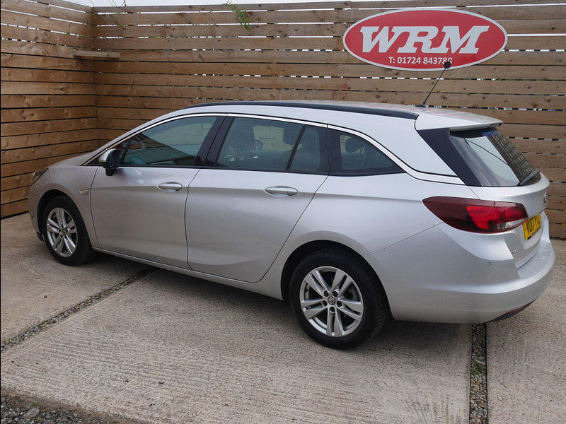 Vauxhall Astra 1.6 CDTi ecoFLEX Design Sports Tourer Euro 6 (s/s) 5dr 5dr Manual 2025