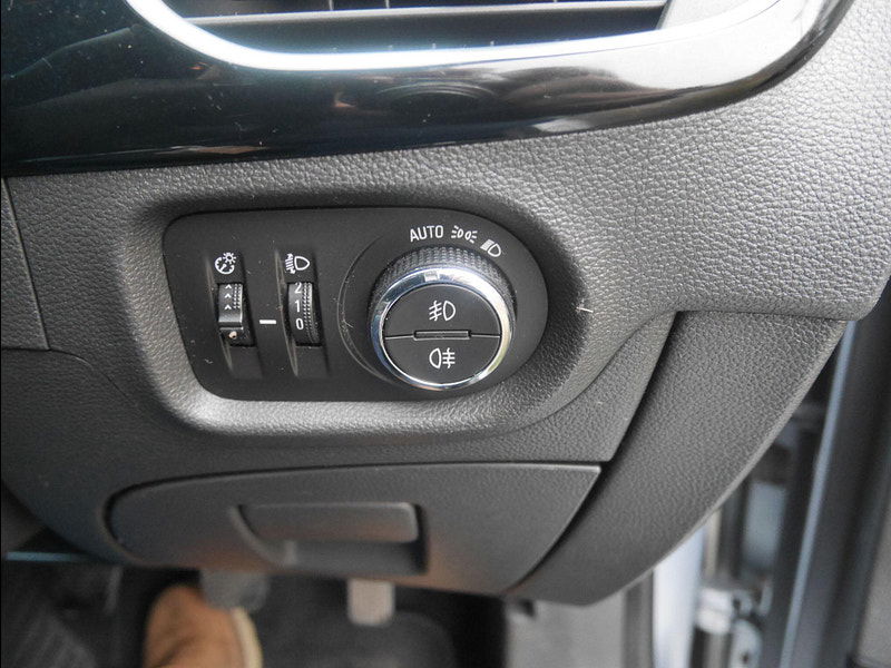 Vauxhall Astra 1.6 CDTi ecoTEC BlueInjection SRi Hatchback 5dr Diesel Manual Euro 6 (110 ps) 5dr Manual 2026