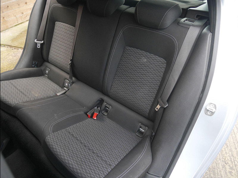 Vauxhall Astra 1.6 CDTi ecoTEC BlueInjection SRi Hatchback 5dr Diesel Manual Euro 6 (110 ps) 5dr Manual 2026