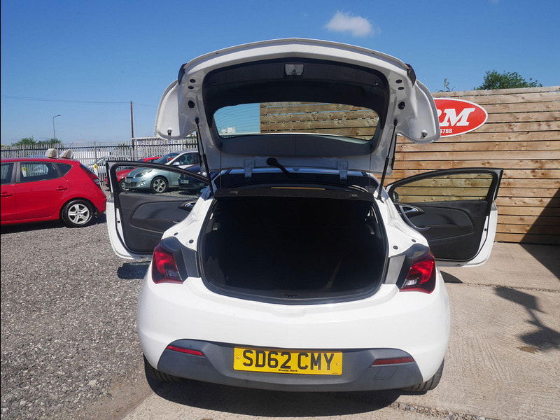 Vauxhall Astra GTC 1.4T 16V Sport Euro 5 (s/s) 3dr 3dr Manual 2025