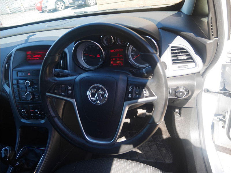 Vauxhall Astra GTC 1.4T 16V Sport Euro 5 (s/s) 3dr 3dr Manual 2025