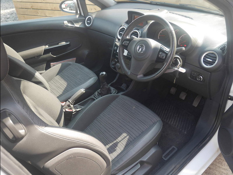 Vauxhall Corsa 1.0 ecoFLEX 12V Excite Euro 5 3dr (A/C) 3dr Manual 2026