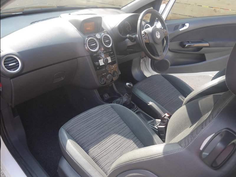 Vauxhall Corsa 1.0 ecoFLEX 12V Excite Euro 5 3dr (A/C) 3dr Manual 2026