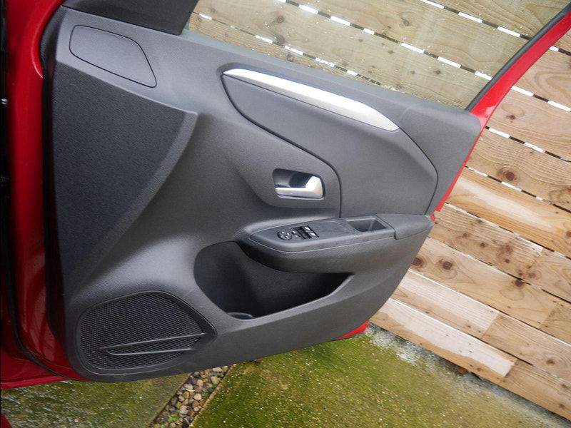 Vauxhall Corsa 1.2 SE Hatchback 5dr Petrol Manual Euro 6 (75 ps) 5dr Manual 2026