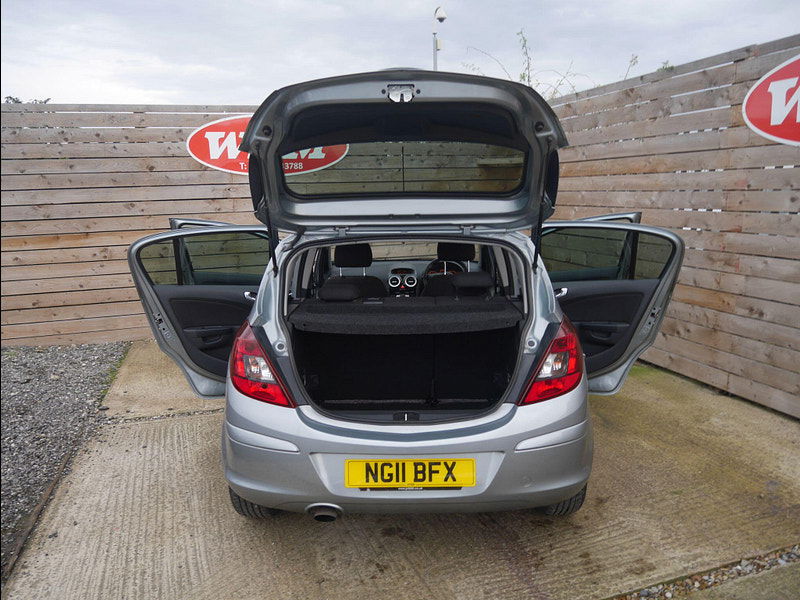 Vauxhall Corsa 1.4 16V SXi Hatchback 5dr Petrol Manual Wide Ratio Euro 5 (A/C) (100 ps) 5dr Manual 2025