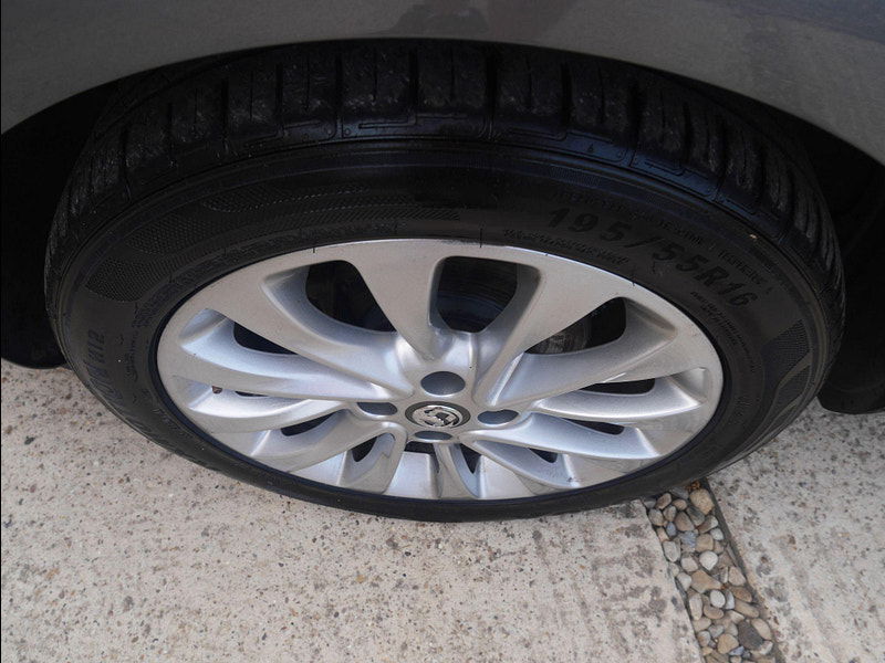Vauxhall Corsa 1.4i ecoTEC SE Nav Euro 6 5dr 5dr Manual 2025