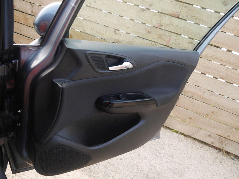 Vauxhall Corsa 1.4i ecoTEC SE Nav Euro 6 5dr 5dr Manual 2025