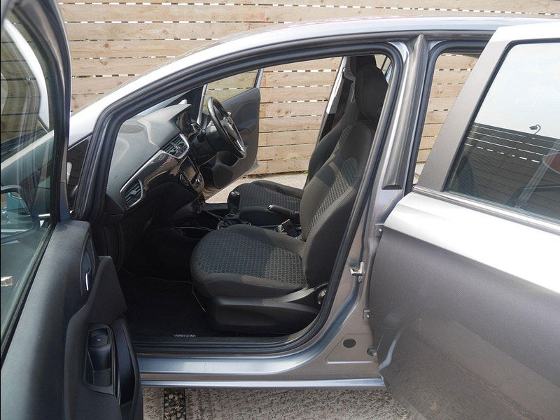 Vauxhall Corsa 1.4i ecoTEC SE Nav Euro 6 5dr 5dr Manual 2025