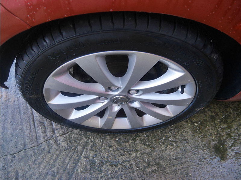 Vauxhall Meriva 1.4T 16V SE MPV 5dr Petrol Manual Euro 5 (120 ps) 5dr Manual 2026