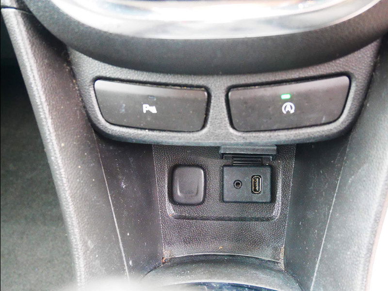 Vauxhall Mokka 1.6 CDTi Tech Line 2WD Euro 6 (s/s) 5dr 5dr Manual 2025