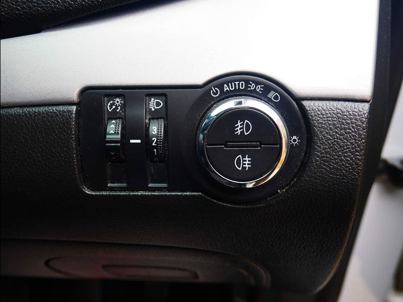Vauxhall Mokka 1.6 CDTi Tech Line 2WD Euro 6 (s/s) 5dr 5dr Manual 2025