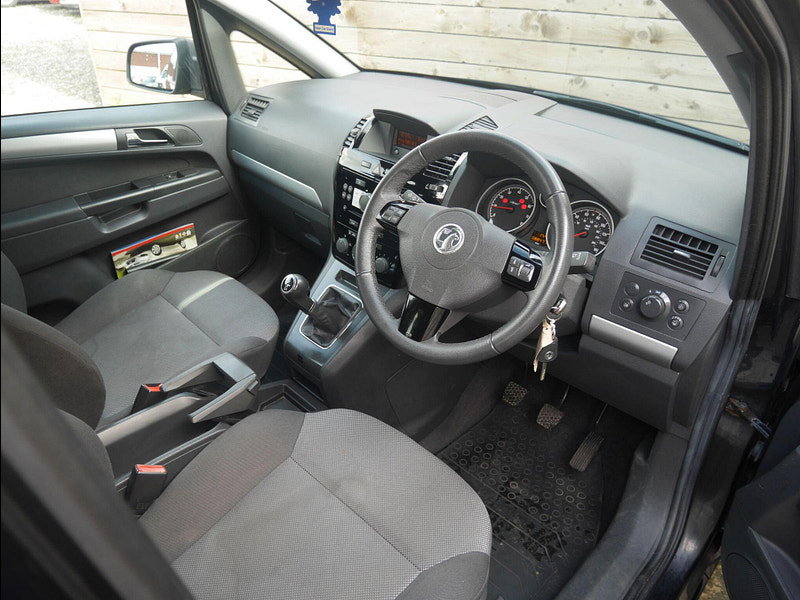 Vauxhall Zafira 1.6 16V Exclusiv MPV 5dr Petrol Manual Euro 5 (115 ps) 5dr Manual 2026