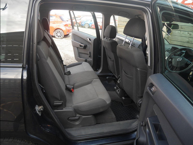 Vauxhall Zafira 1.6 16V Exclusiv MPV 5dr Petrol Manual Euro 5 (115 ps) 5dr Manual 2026