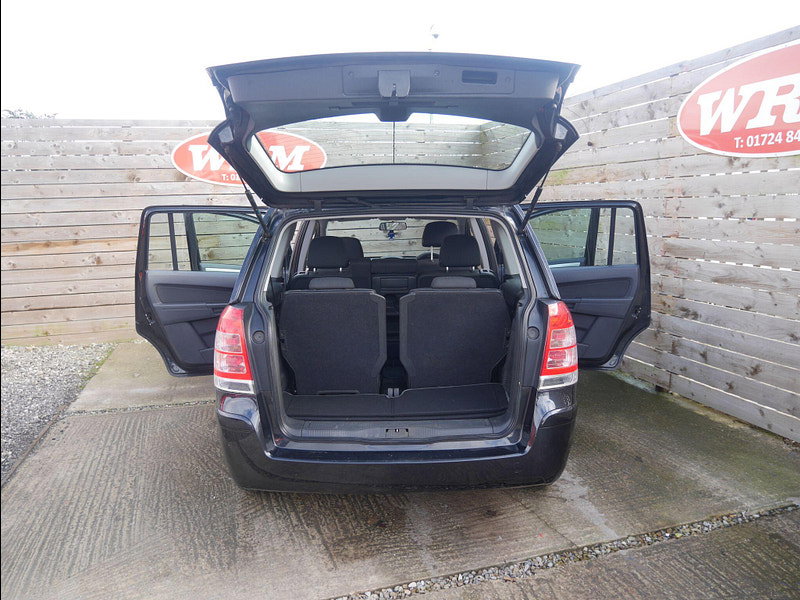 Vauxhall Zafira 1.6 16V Exclusiv MPV 5dr Petrol Manual Euro 5 (115 ps) 5dr Manual 2026