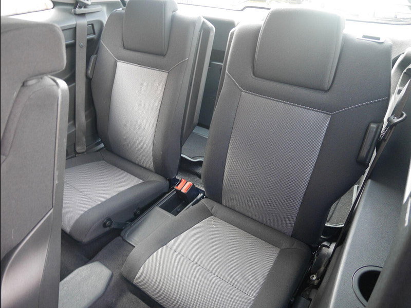 Vauxhall Zafira 1.6 16V Exclusiv MPV 5dr Petrol Manual Euro 5 (115 ps) 5dr Manual 2026