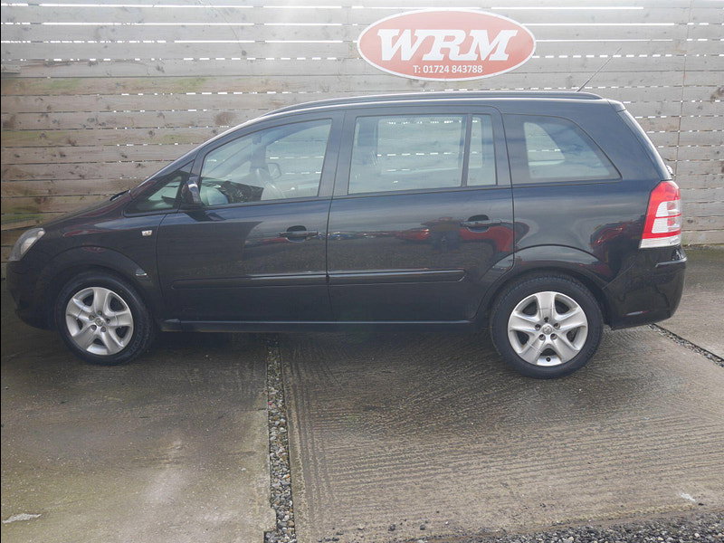 Vauxhall Zafira 1.6 16V Exclusiv MPV 5dr Petrol Manual Euro 5 (115 ps) 5dr Manual 2026