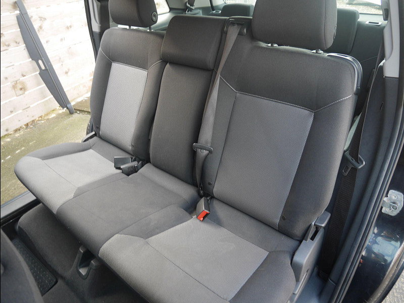 Vauxhall Zafira 1.6 16V Exclusiv MPV 5dr Petrol Manual Euro 5 (115 ps) 5dr Manual 2026