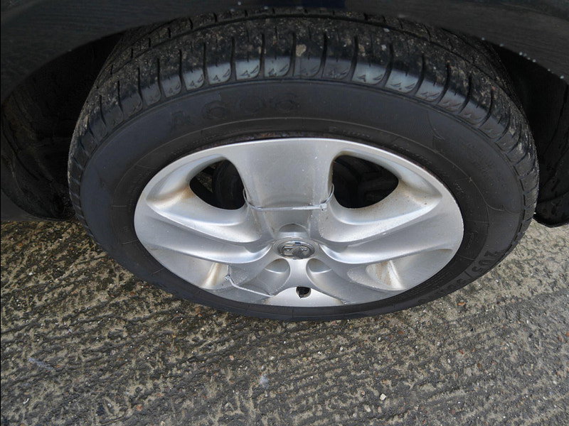 Vauxhall Zafira 1.6 16V Exclusiv MPV 5dr Petrol Manual Euro 5 (115 ps) 5dr Manual 2026