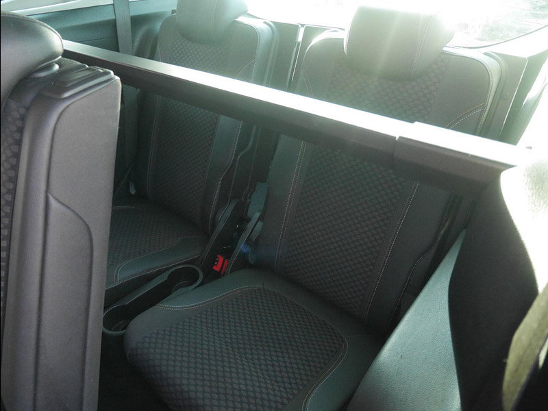 Vauxhall Zafira Tourer 1.4i Turbo SE MPV 5dr Petrol Manual Euro 6 (140 ps) 5dr Manual 2026