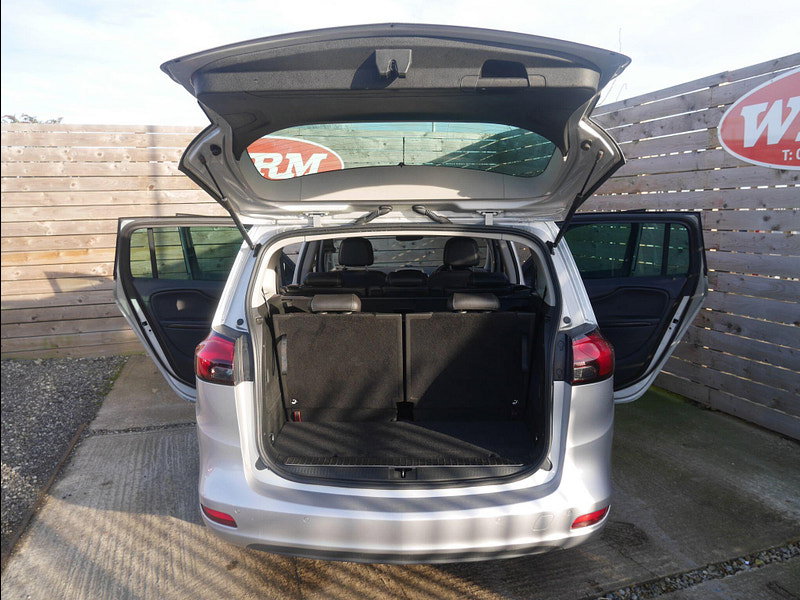 Vauxhall Zafira Tourer 1.4i Turbo SE MPV 5dr Petrol Manual Euro 6 (140 ps) 5dr Manual 2026