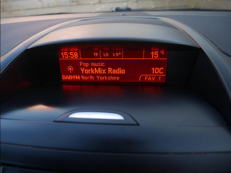 Vauxhall Zafira Tourer 1.4i Turbo SE MPV 5dr Petrol Manual Euro 6 (140 ps) 5dr Manual 2026