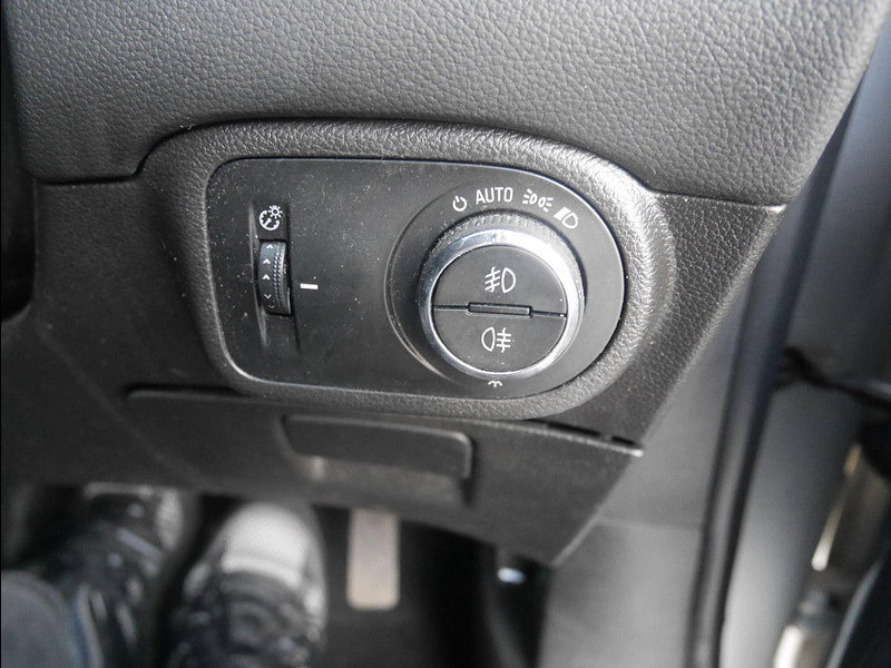 Vauxhall Zafira Tourer 1.4i Turbo SE MPV 5dr Petrol Manual Euro 6 (140 ps) 5dr Manual 2026