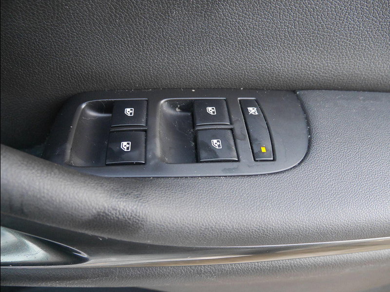 Vauxhall Zafira Tourer 1.4i Turbo SE MPV 5dr Petrol Manual Euro 6 (140 ps) 5dr Manual 2026