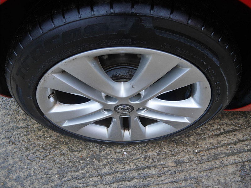 Vauxhall Zafira Tourer 1.4i Turbo SRi MPV 5dr Petrol Manual Euro 6 (140 ps) 5dr Manual 2026