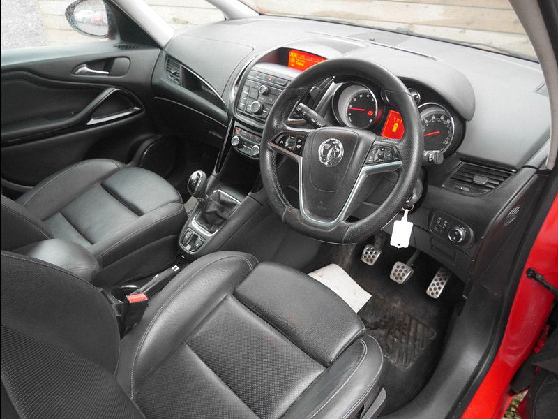Vauxhall Zafira Tourer 1.4i Turbo SRi MPV 5dr Petrol Manual Euro 6 (140 ps) 5dr Manual 2026