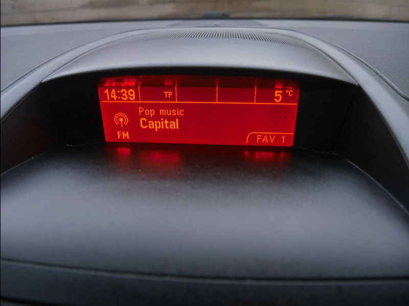 Vauxhall Zafira Tourer 1.4i Turbo SRi MPV 5dr Petrol Manual Euro 6 (140 ps) 5dr Manual 2026