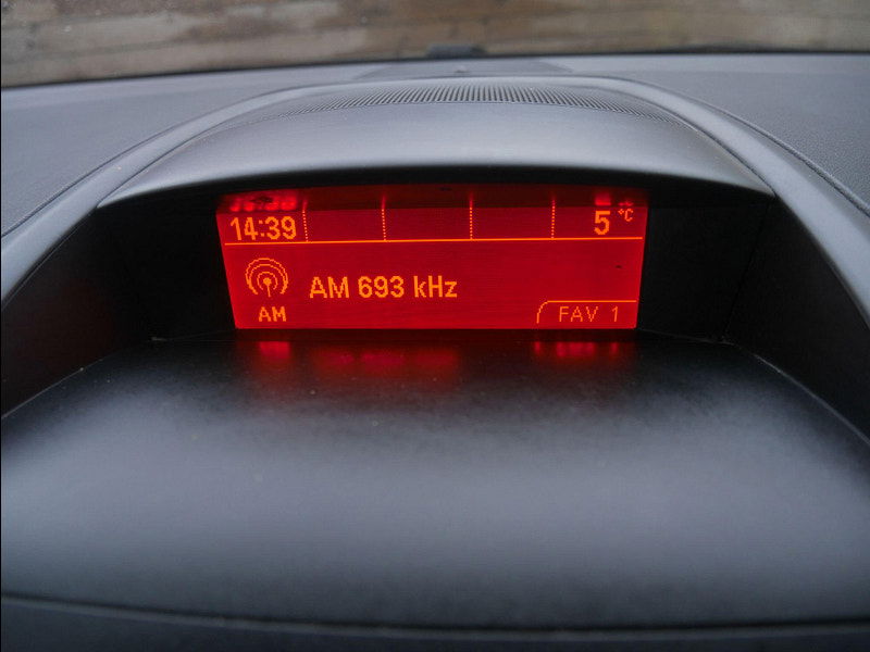 Vauxhall Zafira Tourer 1.4i Turbo SRi MPV 5dr Petrol Manual Euro 6 (140 ps) 5dr Manual 2026