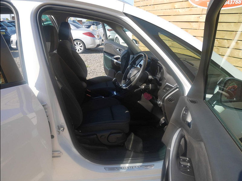 Vauxhall Zafira Tourer 2.0 CDTi SRi Euro 6 (s/s) 5dr 5dr Manual 2025