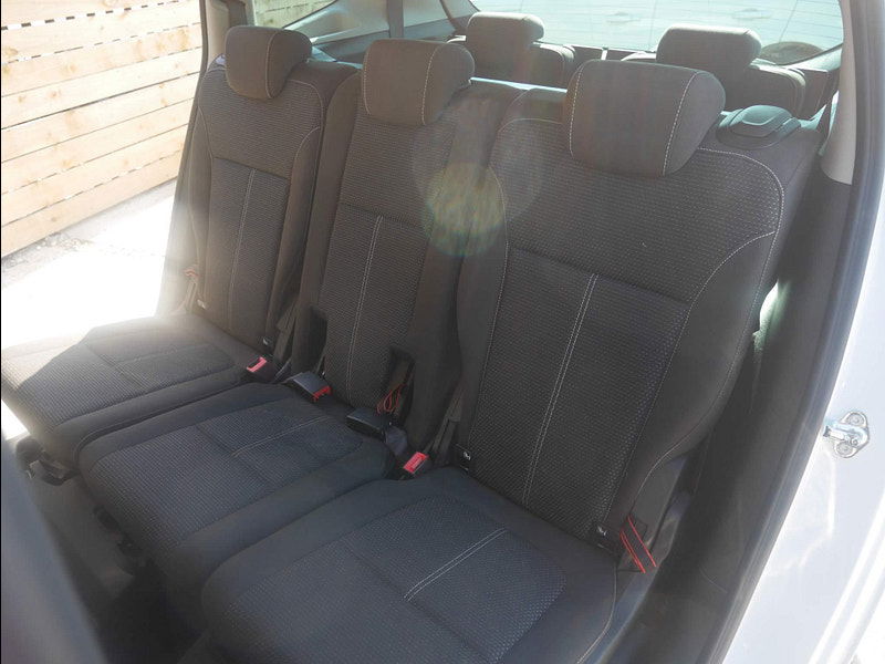 Vauxhall Zafira Tourer 2.0 CDTi SRi Euro 6 (s/s) 5dr 5dr Manual 2025