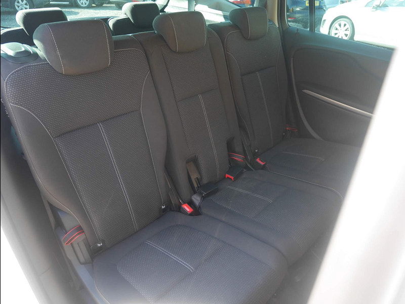 Vauxhall Zafira Tourer 2.0 CDTi SRi Euro 6 (s/s) 5dr 5dr Manual 2025