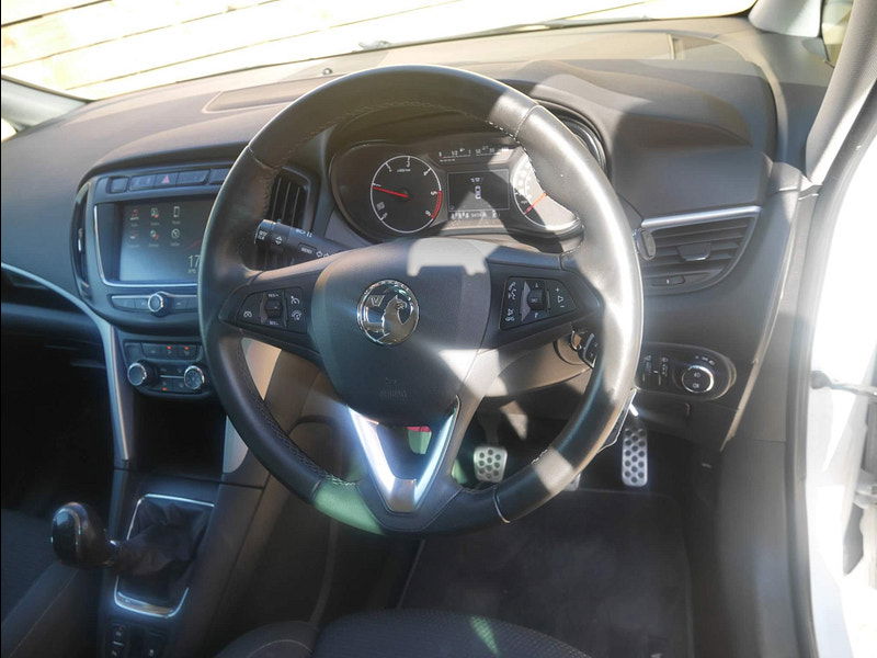 Vauxhall Zafira Tourer 2.0 CDTi SRi Euro 6 (s/s) 5dr 5dr Manual 2025