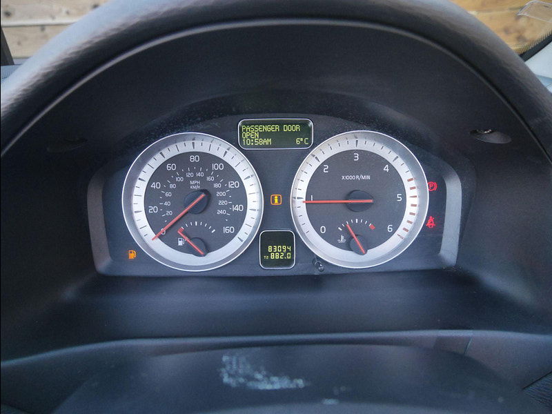 Volvo C70 2.0D SE Lux Convertible 2dr Diesel Manual Euro 4 (136 ps) 2dr Manual 2026