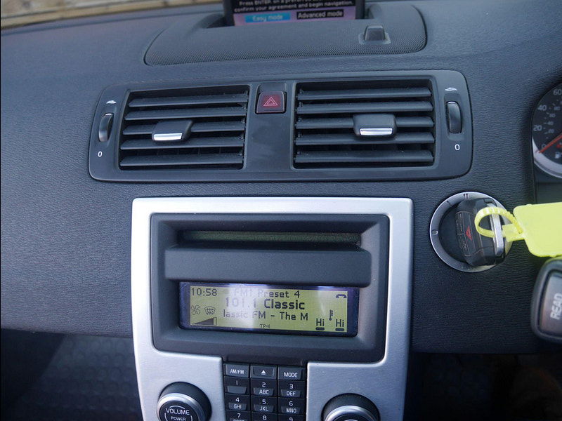 Volvo C70 2.0D SE Lux Convertible 2dr Diesel Manual Euro 4 (136 ps) 2dr Manual 2026