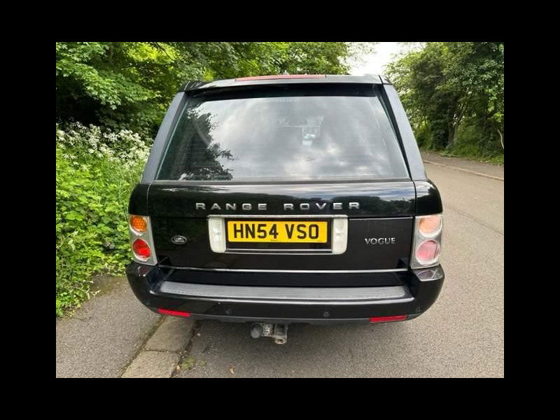 Land Rover Range Rover 3.0 Td6 Vogue Auto 4WD 5dr 5dr Automatic 2024