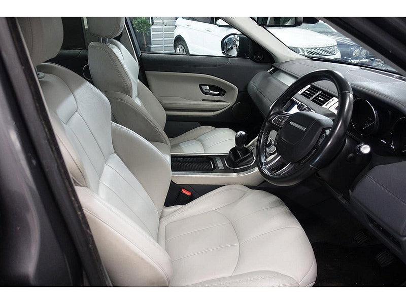Land Rover Range Rover Evoque 2.0 eD4 SE Tech SUV 5dr Diesel Manual FWD Euro 6 (s/s) (150 ps) 5dr Manual 2026