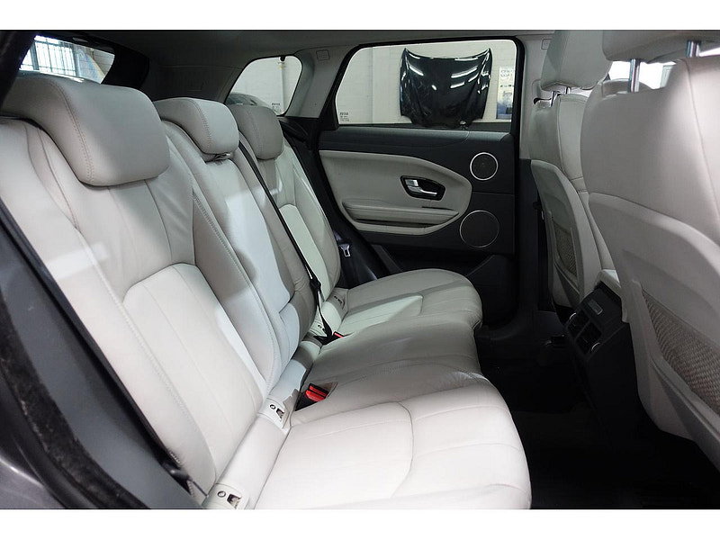 Land Rover Range Rover Evoque 2.0 eD4 SE Tech SUV 5dr Diesel Manual FWD Euro 6 (s/s) (150 ps) 5dr Manual 2026
