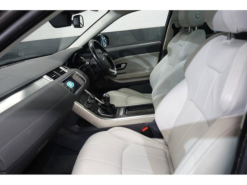 Land Rover Range Rover Evoque 2.0 eD4 SE Tech SUV 5dr Diesel Manual FWD Euro 6 (s/s) (150 ps) 5dr Manual 2026