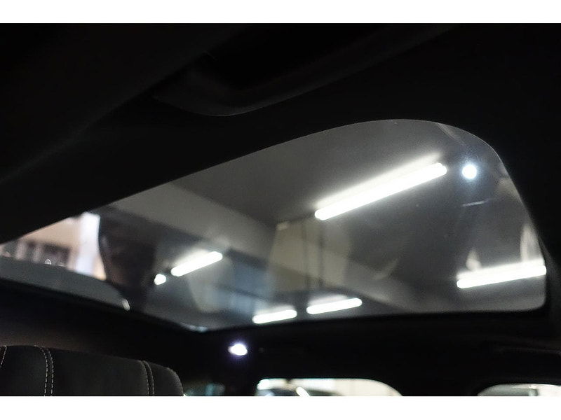 Land Rover Range Rover Velar 3.0 SD6 V6 R-Dynamic HSE SUV 5dr Diesel Auto 4WD Euro 6 (s/s) (300 ps) 5dr Automatic 2025