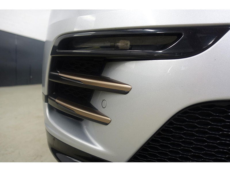 Land Rover Range Rover Velar 3.0 SD6 V6 R-Dynamic HSE SUV 5dr Diesel Auto 4WD Euro 6 (s/s) (300 ps) 5dr Automatic 2025