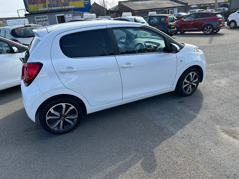 Citroen C1 1.0 VTi Shine Hatchback 5dr Petrol Manual Euro 6 (s/s) (72 ps) 5dr Manual 2026