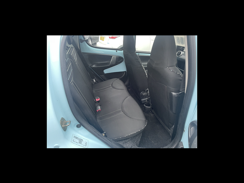 Citroen C1 1.0i VTR Hatchback 5dr Petrol Manual Euro 5 (68 ps) 5dr Manual 2026