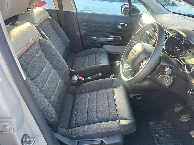 Citroen C3 1.2L Shine + PureTech S/S Hatchback 5dr Petrol Manual Euro 6 (82 bhp) 5dr Manual 2025