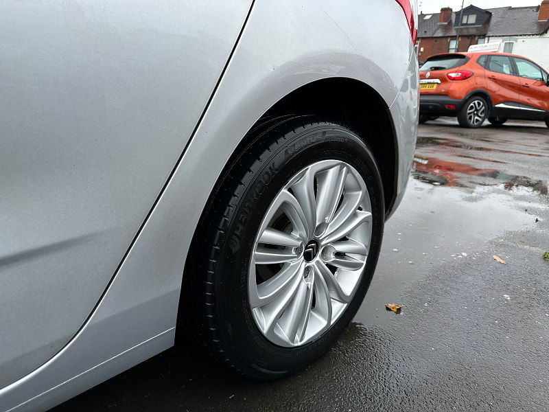 Citroen C4 1.6L VTR+ HDi Hatchback 5dr Diesel Manual Euro 5 (91 bhp) 5dr Manual 2025