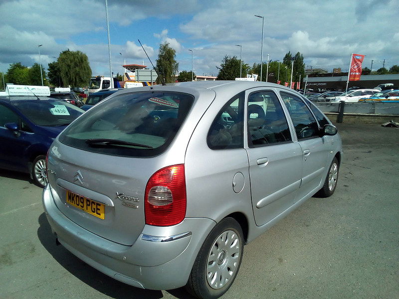 Citroen Xsara Picasso 1.6L Desire 92 MPV 5dr Diesel Manual Euro 4 (89 bhp) 5dr Manual 2025