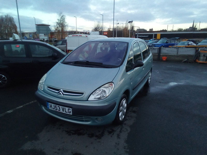Citroen Xsara Picasso 2.0L SX HDi MPV 5dr Diesel Manual Euro 3 (90 bhp) 5dr Manual 2025